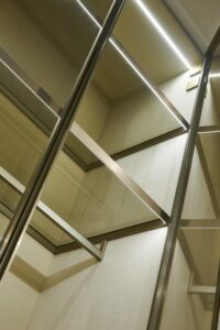 Luxury Glass Panel Closet (3)